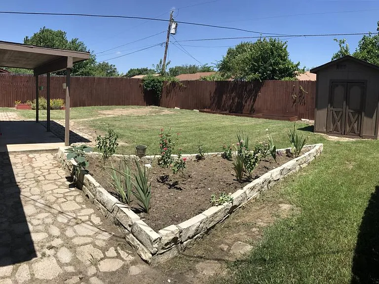 800 Oak Grove Ln — Photo 20