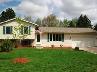 1018 Charles St, Bowling Green, OH 43402
