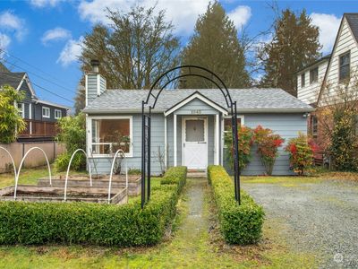 1242 NE 100th Street, Seattle, WA, 98125