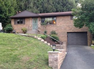 424 Beam Dr, Pittsburgh, PA 15236