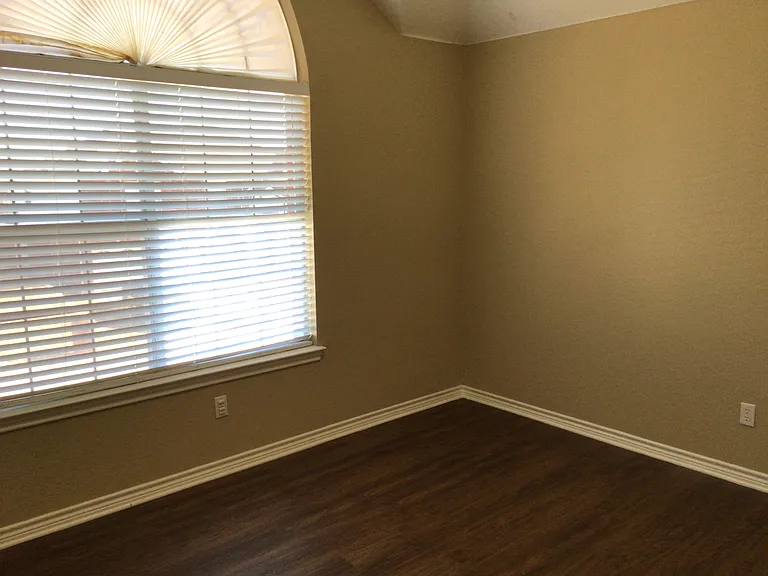 7508 Creek Meadow Dr — Photo 21
