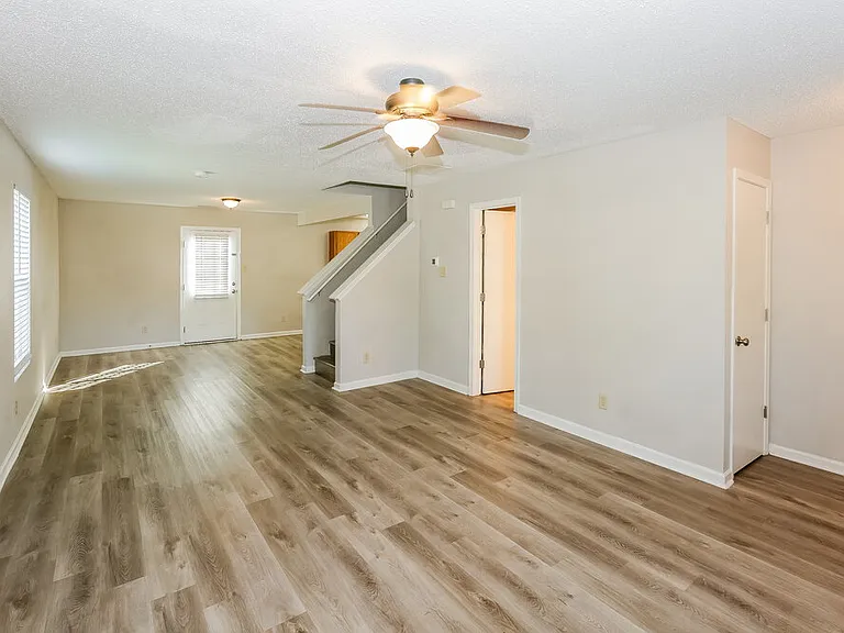803 Chastain Ave — Photo 7