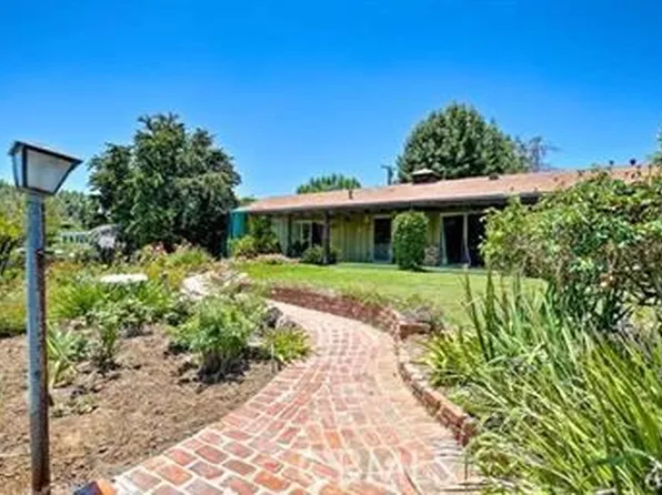 5032 Siesta Ln, Yorba Linda, CA 92886