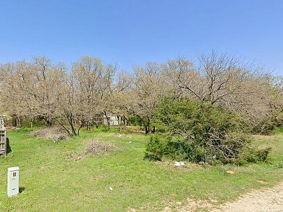 2nd image of 4008 Nebraska Trl