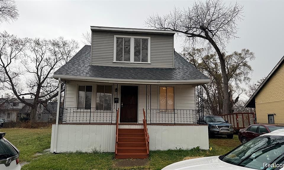 1st image of 19632 Eureka St