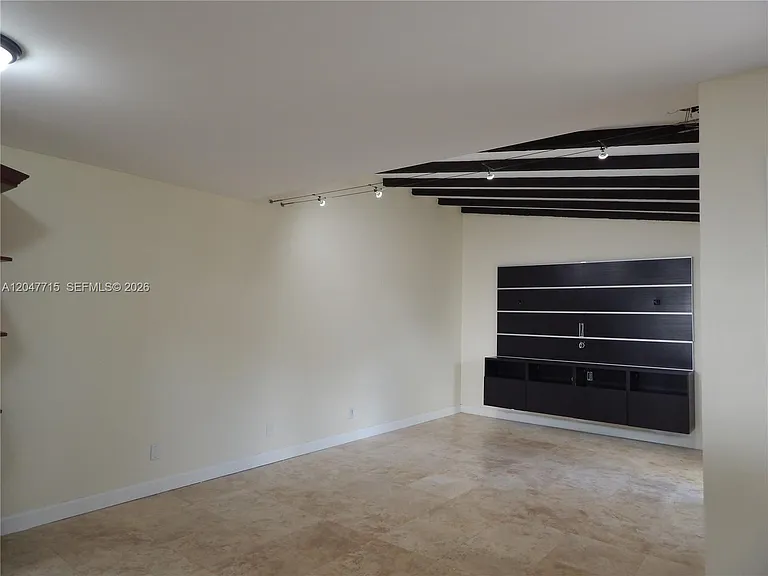 6959 SW 110th Ct — Photo 3