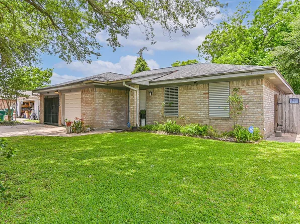 1426 Scott St, La Marque, TX 77568