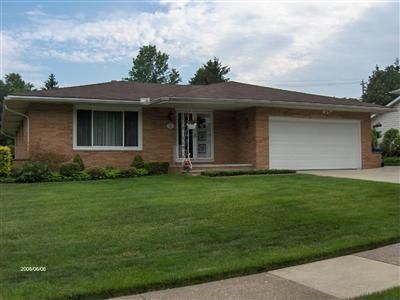 2560 Pasadena Dr, Seven Hills, OH, 44131