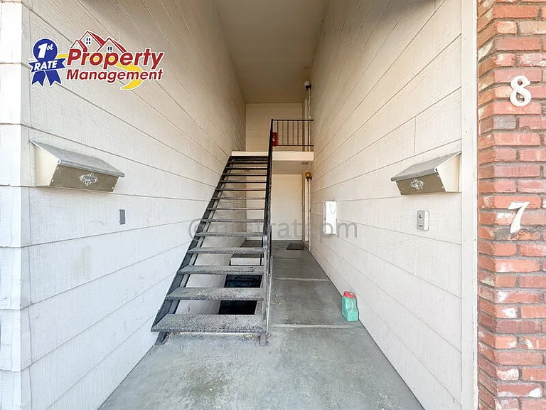 5575 W Franklin Rd #6 — Photo 14