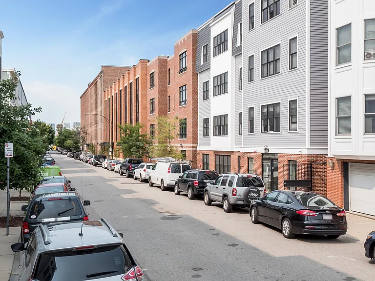 340 W 2nd St #9 — Photo 35
