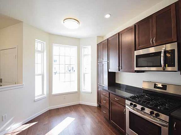 5th image of 7010 River Trail Dr