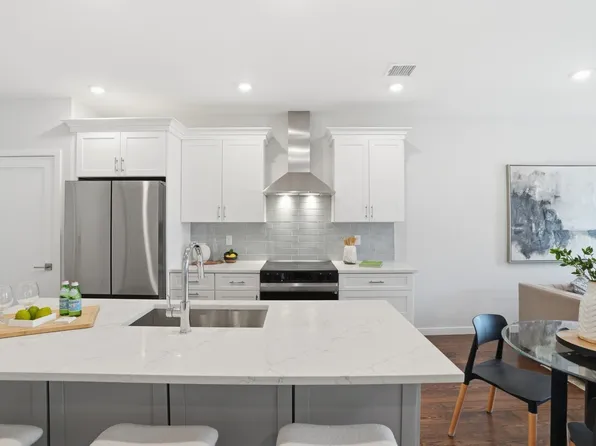 267 Old Colony #602, Boston, MA 02127