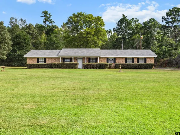 300 Adaway Ln, Henderson, TX 75652