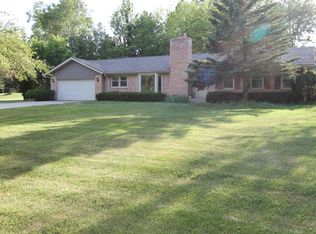 2533 S 118th St, West Allis, WI 53227