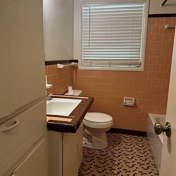 111 Easthaven Rd — Photo 12