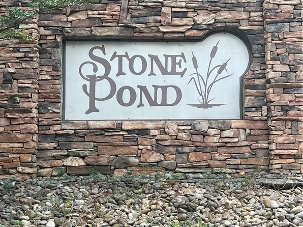 12 Summer Walk Ct, Seneca, SC 29678