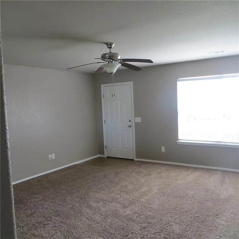 5306 Southwest Regent Road - 1 — Photo 2