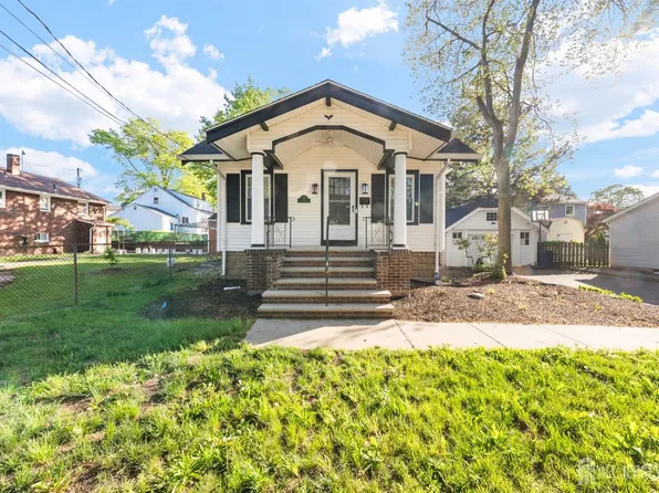 16 Seville Ave, Highland Park, NJ 08904