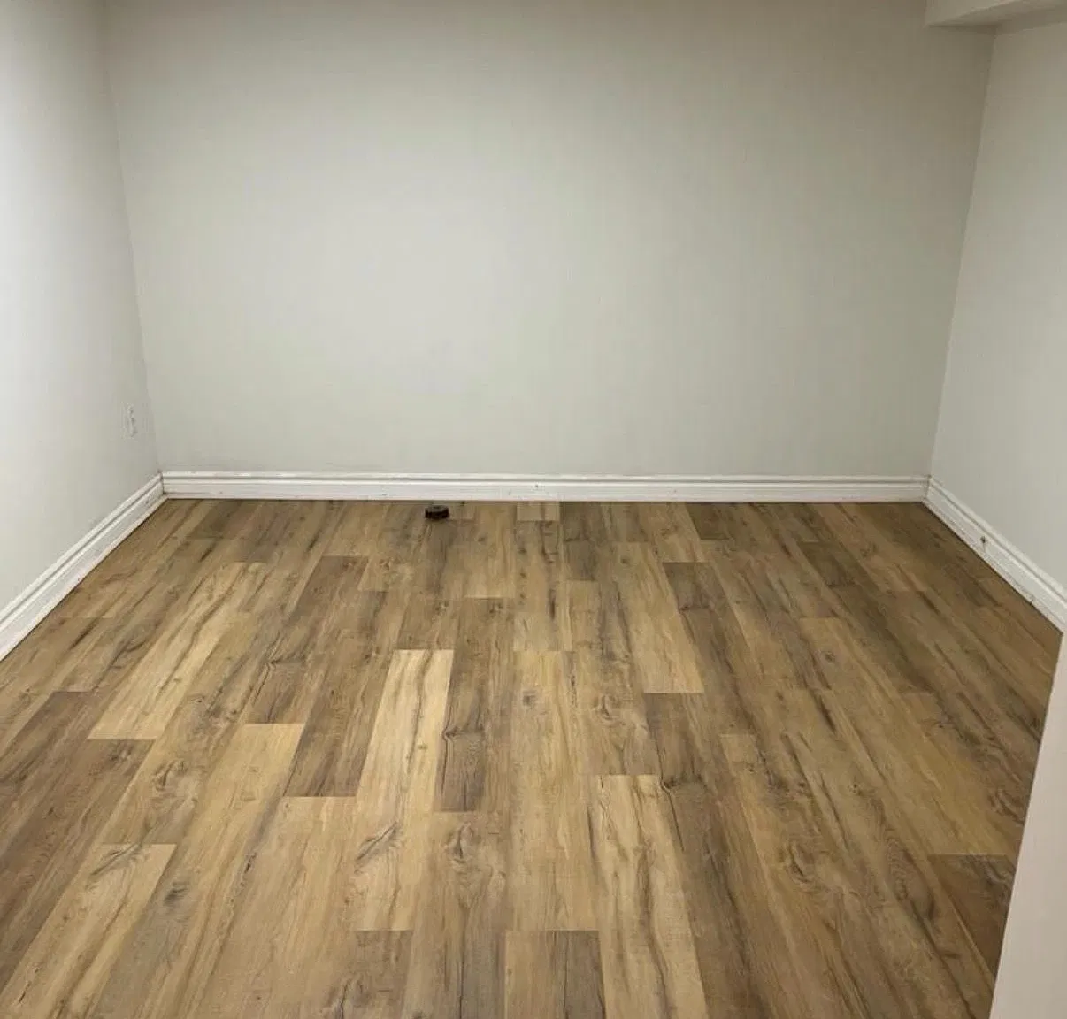 5 bed, $2,500 — Photo 3