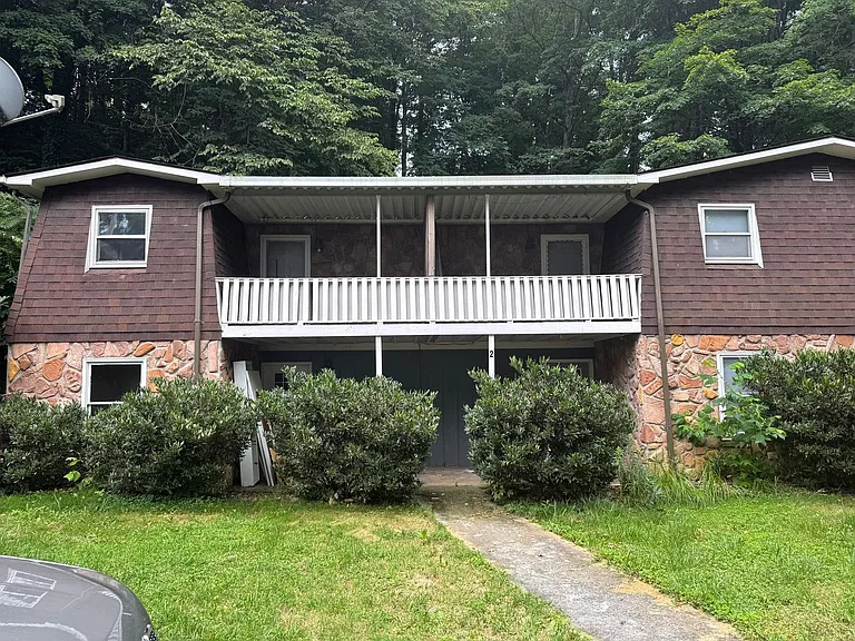 1504 Colony Park Dr — Photo 18