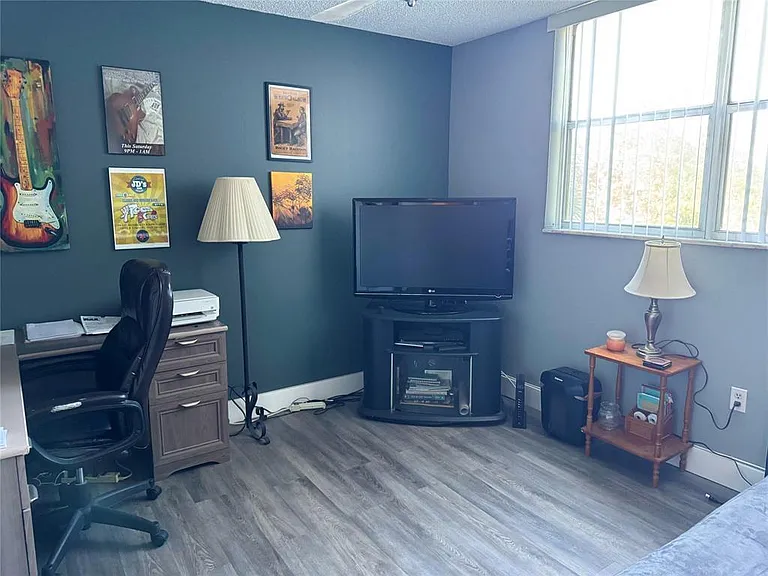 1800 SW 81st Ave #1307 — Photo 18