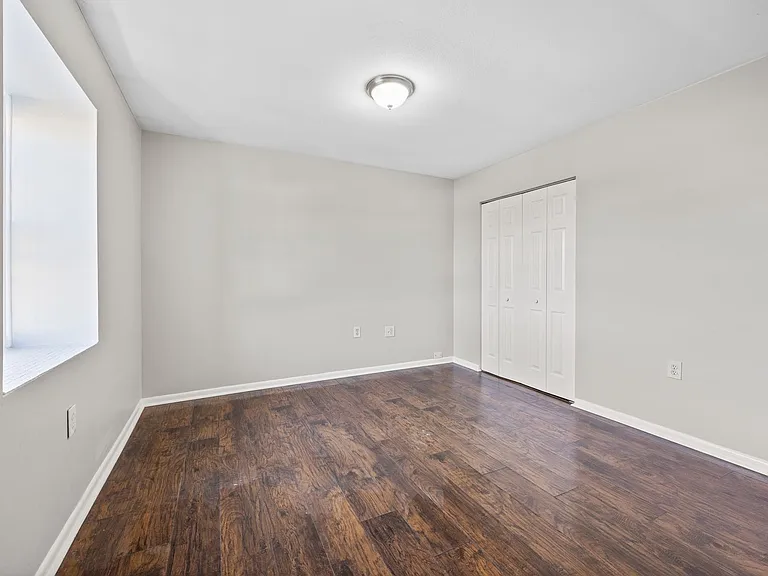 64 Savin Park — Photo 10