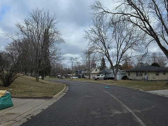 4th image of 7169 Clay Ave