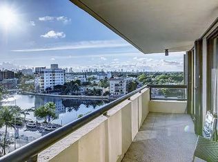 2555 Collins Ave APT 914, Miami Beach, FL 33140