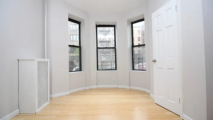 Rented by Nooklyn NYC LLC | media 15
