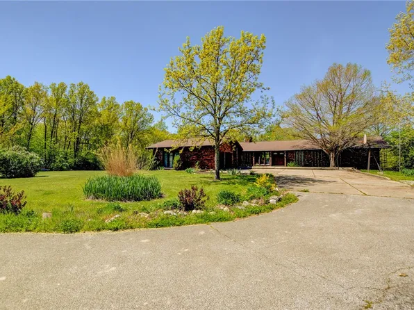 7002 W Cantrell St, Decatur, IL 62522