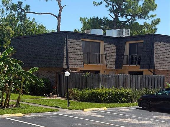 3rd image of 5556 Malt Dr APT 3
