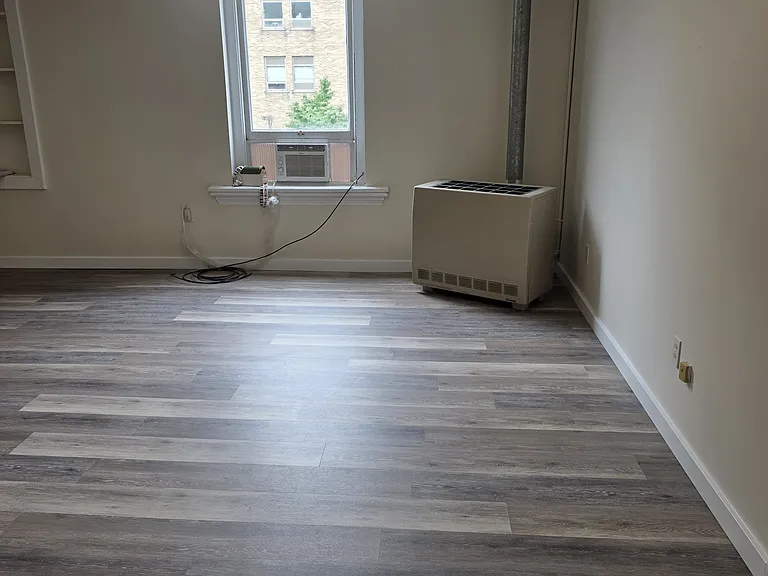 20 Main St #2D — Photo 2