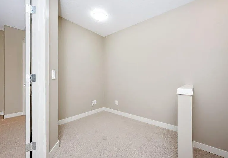 172 Aspen Hills Close SW — Photo 24