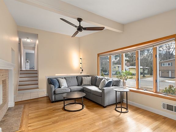 4th image of 13 Berkeley Rd