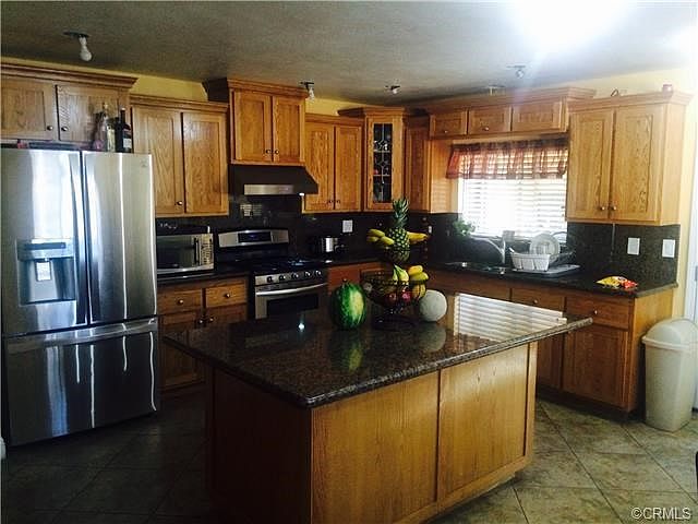 2nd image of 284 N Vine Ave