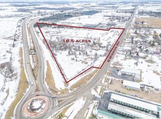 11426 N Mission Rd, Clare, MI 48617