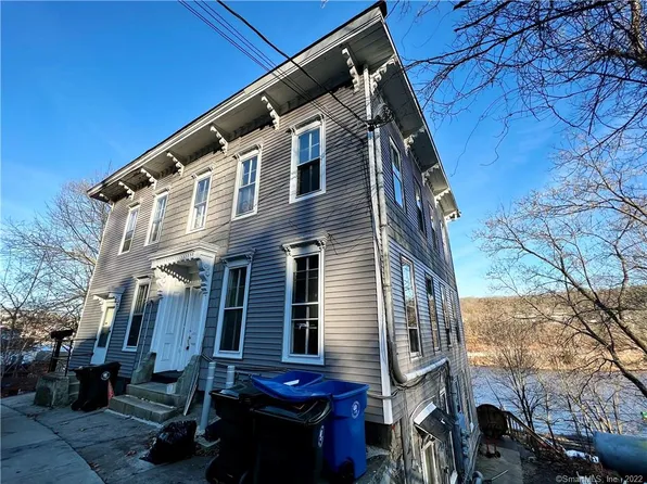 44 W Thames St, Norwich, CT 06360