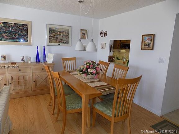 4th image of 2316 S Cypress Bend Dr APT 419