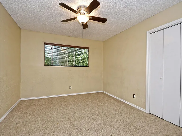 415 Fantail Loop #A — Photo 11
