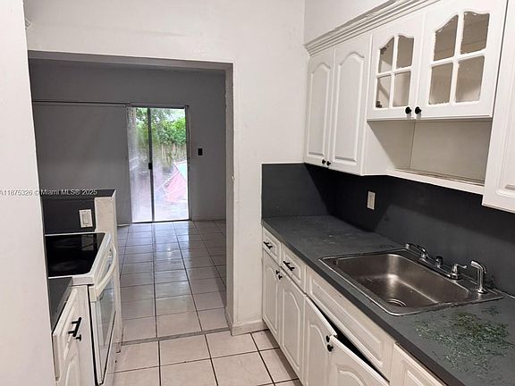 2nd image of 1565 NE 141st St #1565
