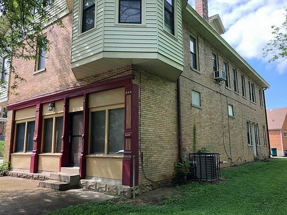 3rd image of 6300 Savannah Ave