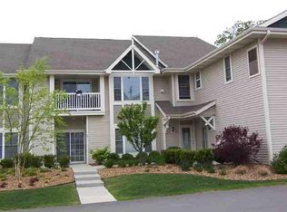 6215 S Walnut Ln #42, Cudahy, WI 53110