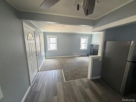 5th image of 227 W Strathmore Ave