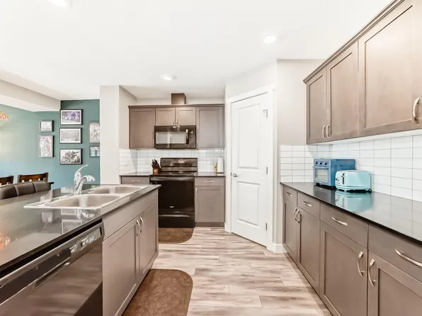 17832 78th St NW #108, Edmonton, AB T5Z 0P7
