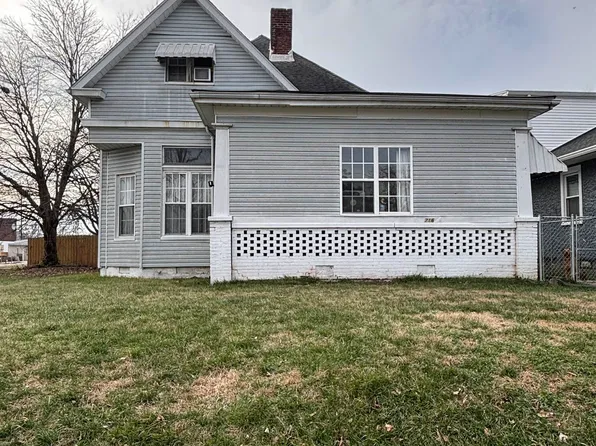 716 3rd St, Henderson, KY 42420