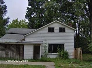 208 4th St, Allegan, MI 49010