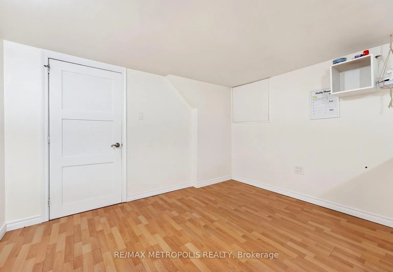 2 bed, $1,600 — Photo 4