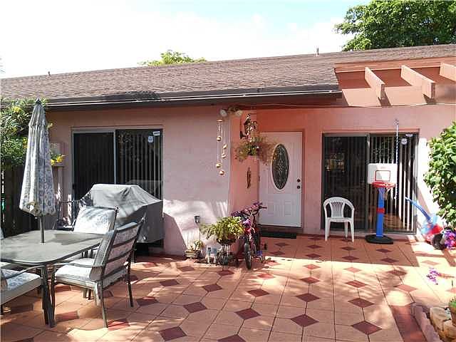 1st image of 935 NW 53rd St #935