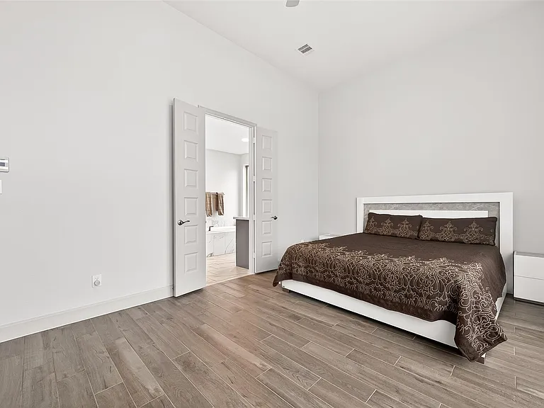 2506 Falling Fig Ln — Photo 27