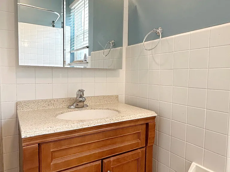 2509 S Rosewood St — Photo 33